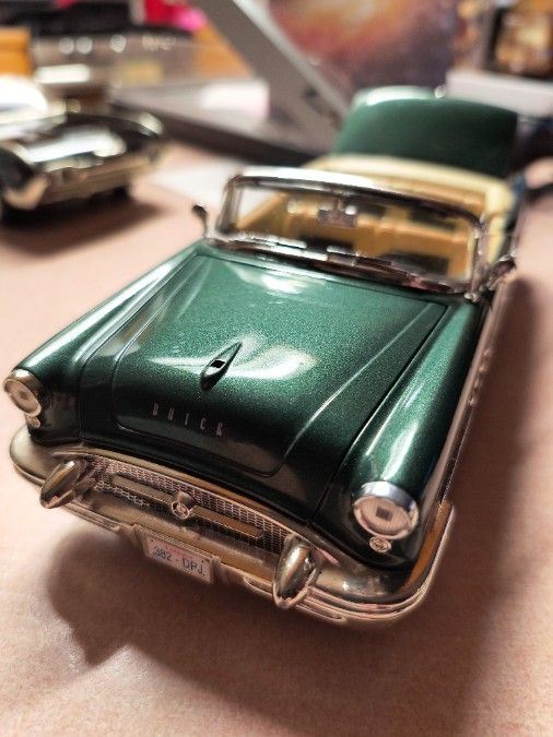 1955 Buick Century Mira Die Cast 1:18 Vintage