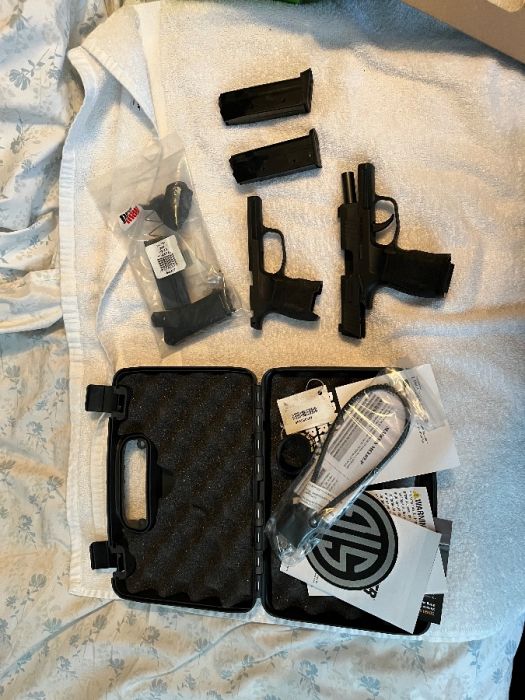 Sig p365 with xl grip and alien gear shapeshifter