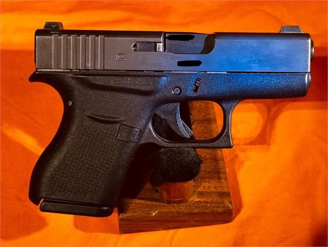  Glock 43 w night sights &amp; box