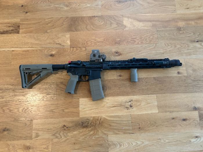 Daniel Defense DDM4 V7 5.56 w/upgrades