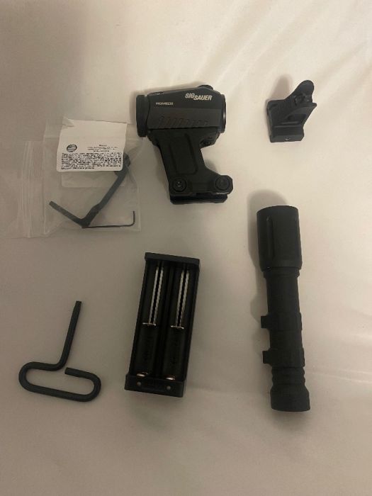 Gun parts! Modlite / sig optic