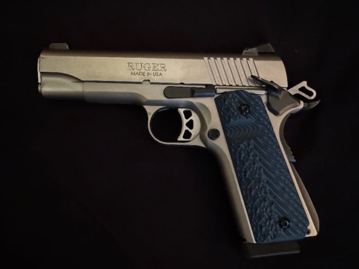 Ruger 45 ACP SR 1911 Commander