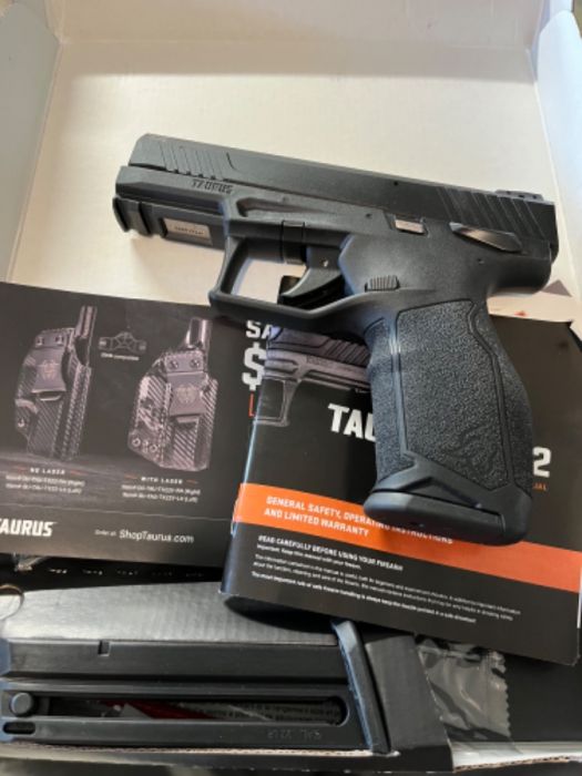 Taurus TX22141, 22cal. Black