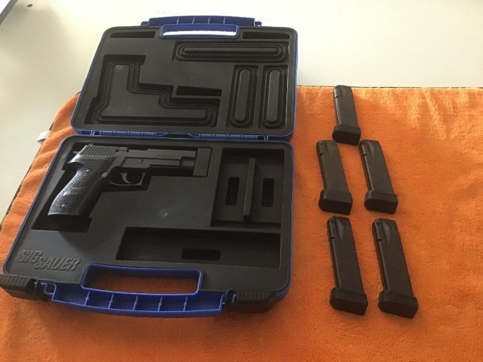 For Sale: Sig Sauer P226 R .9mm Unfired