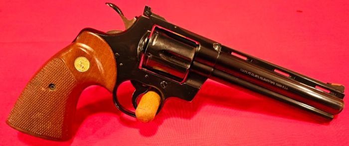 COLT PYTHON 357 MAG W/ ORIGINAL BOX TI-533