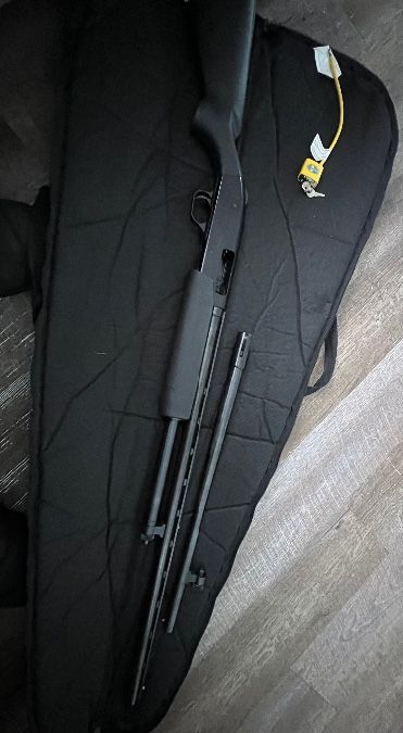 Mossberg 500 20 gage pump Action 