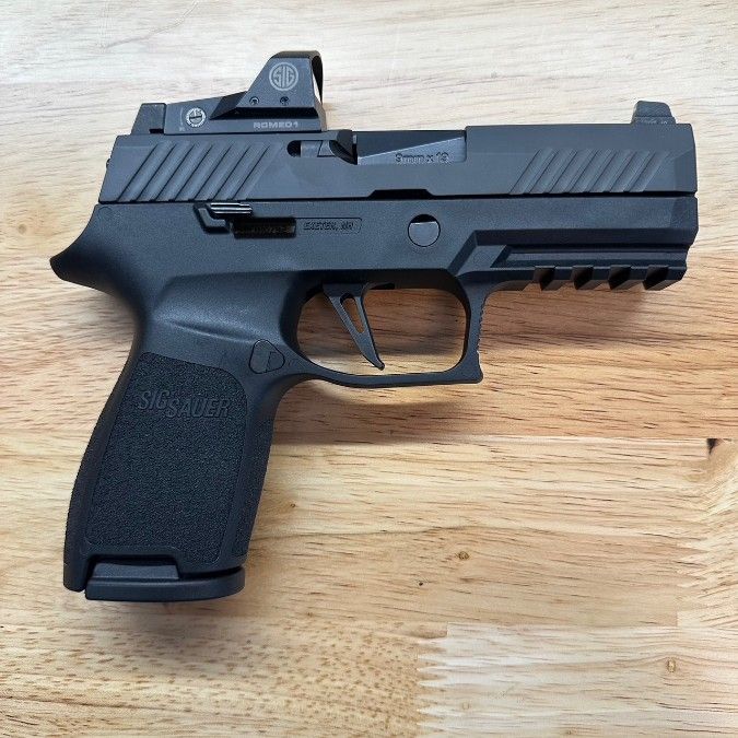 Sig Sauer P320 9mm Compact w/Romeo 1