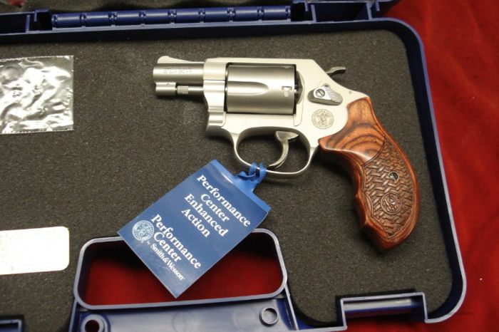 Smith &amp; Wesson 637-2 Performance Center .38SPL +P