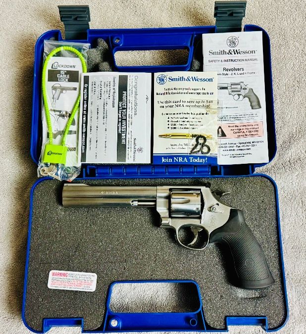 .44 MAG SMITH &amp; WESSON 629 CLASSIC IN 6.5 Inch 