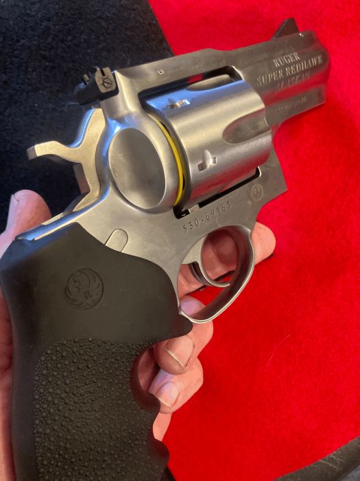 Ruger Super Redhawk ALASKAN 2.5&quot; 44Mag Hogue Grip