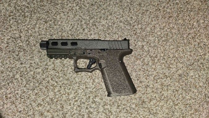 Custom Glock 19