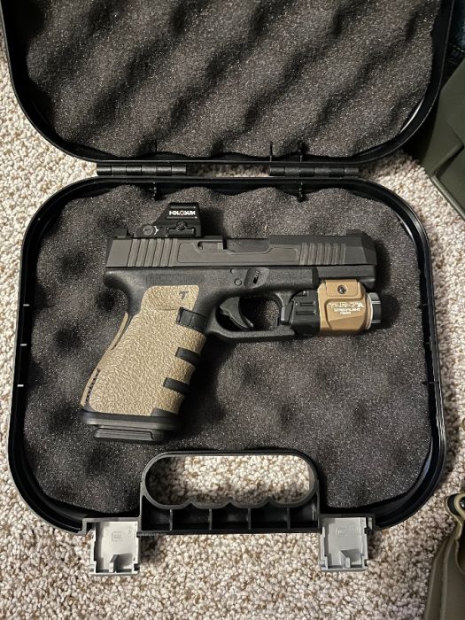 Gen 3 Glock 19 Lots of Extras | LH