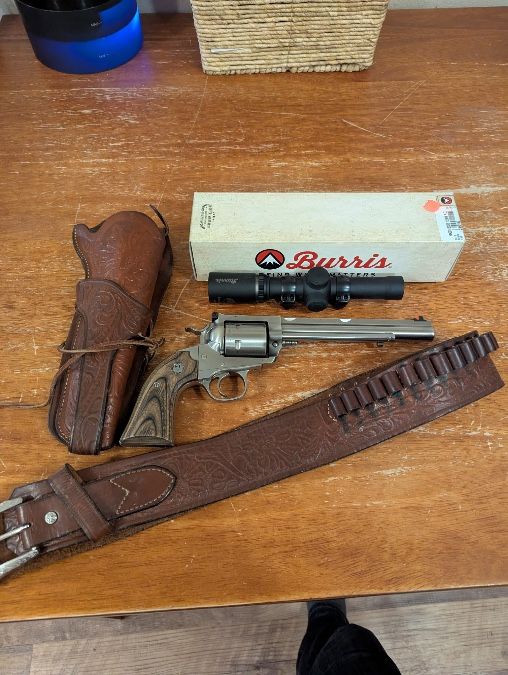 Ruger Super Blackhawk Bisly Hunter 44 mag 