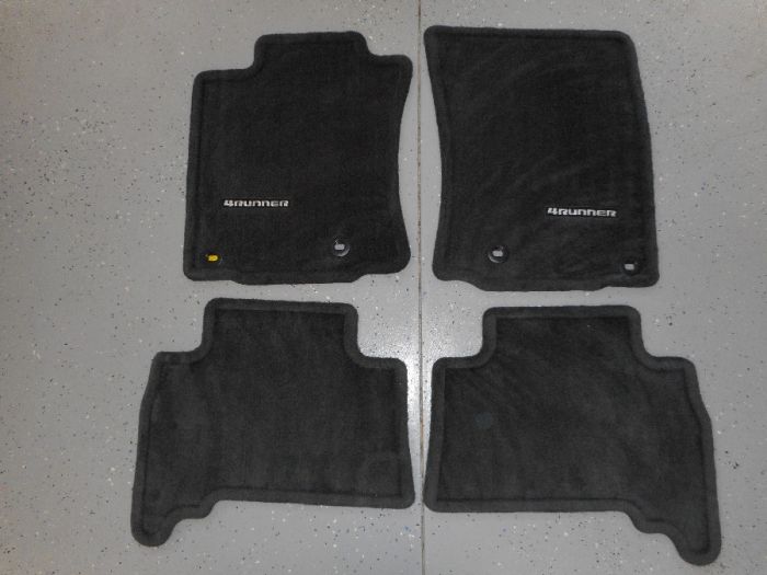 2016 Toyota 4Runner Floor Mats