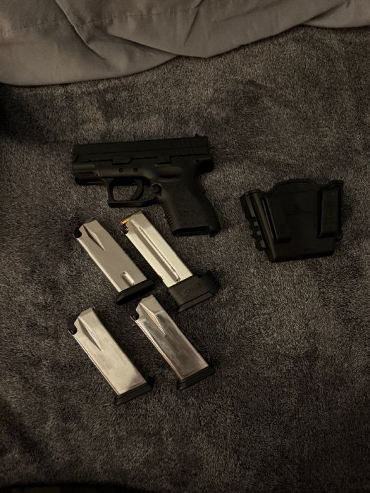 Springfield SA-XD 9mm With Extras