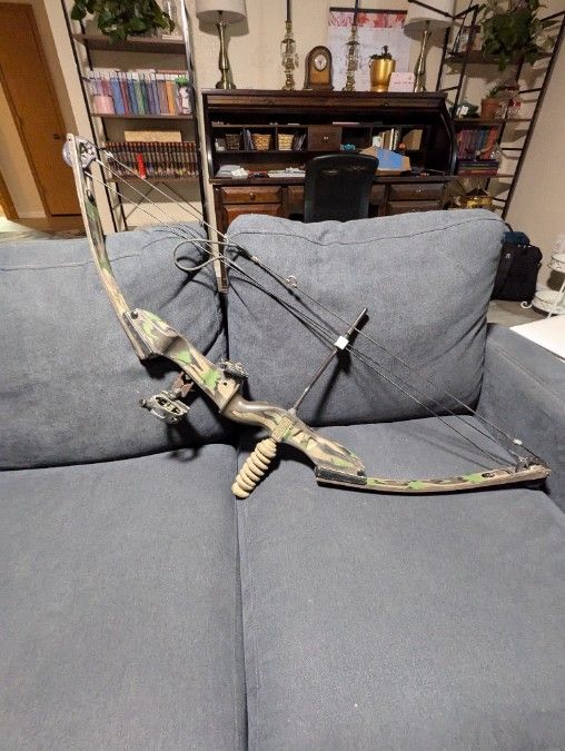 Hoyt Rebel