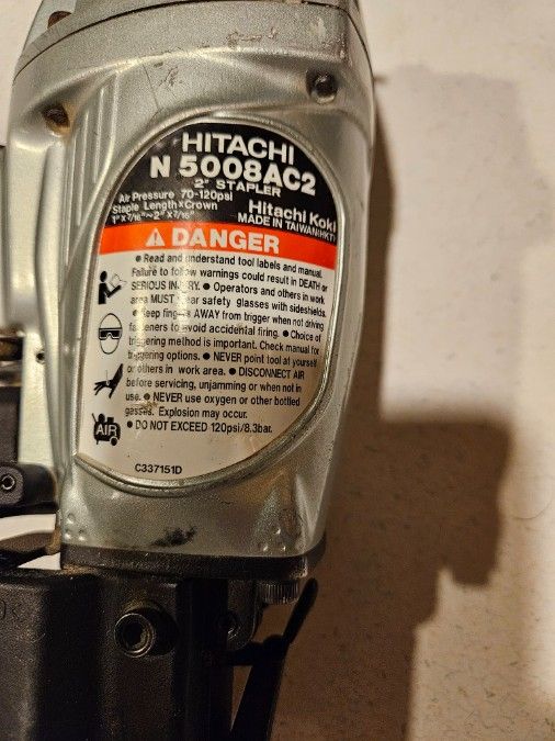 Hitachi Stapler