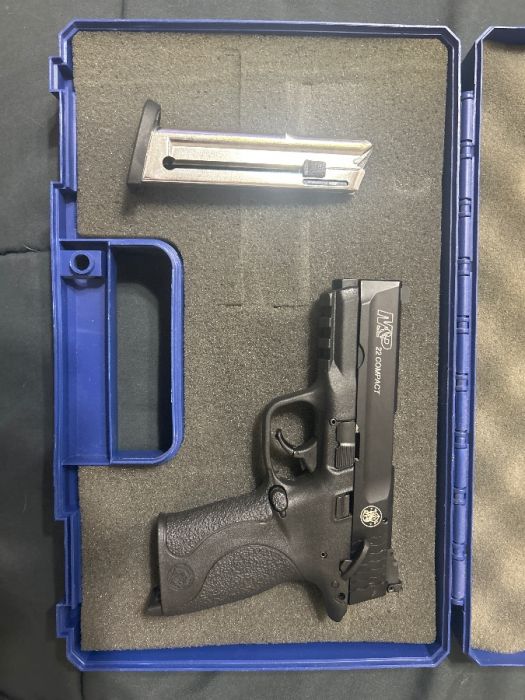 Smith and Wesson M&amp;P 22 compact