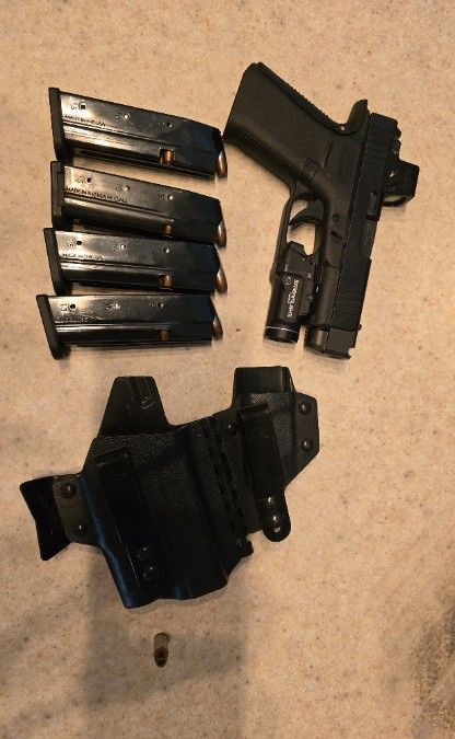 Glock 43X with extras