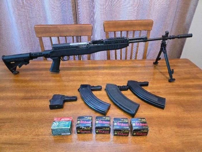 Norinco SKS 7.62 x .39 + 280 Rounds Ammo