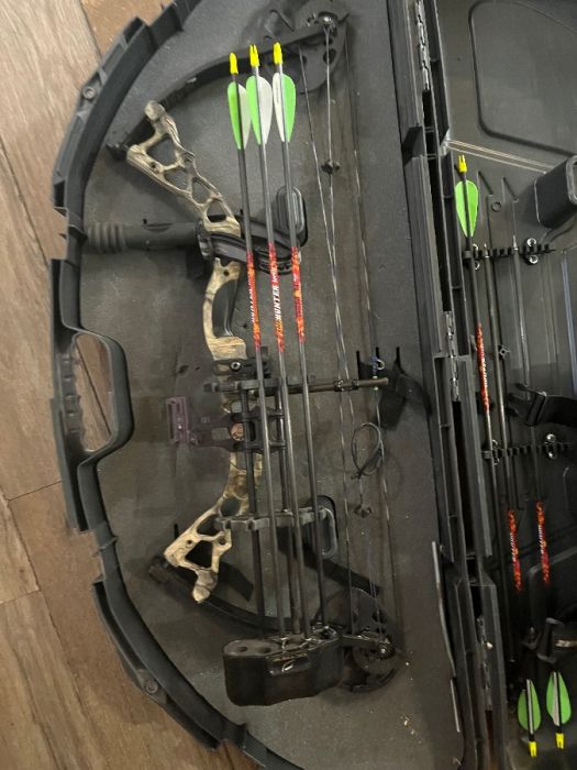 Diamond Infinite Edge Pro Compound Bow