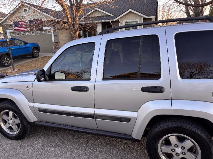 Trail rated 2005 Jeep Liberty Sport 4x4