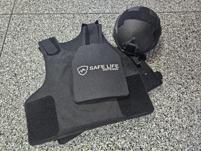 SafeLife Defense Level IV Vest, Plates, Helmet