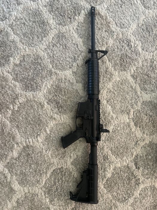 Smith and Wesson M&amp;P 15 