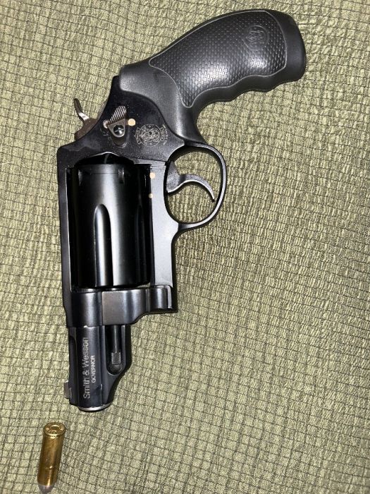 Smith and Wesson Governor 