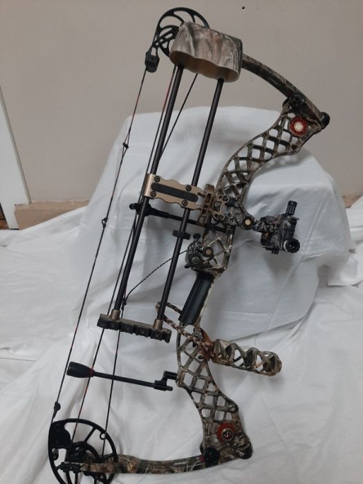 Mathews Heli&#039;m compound bow